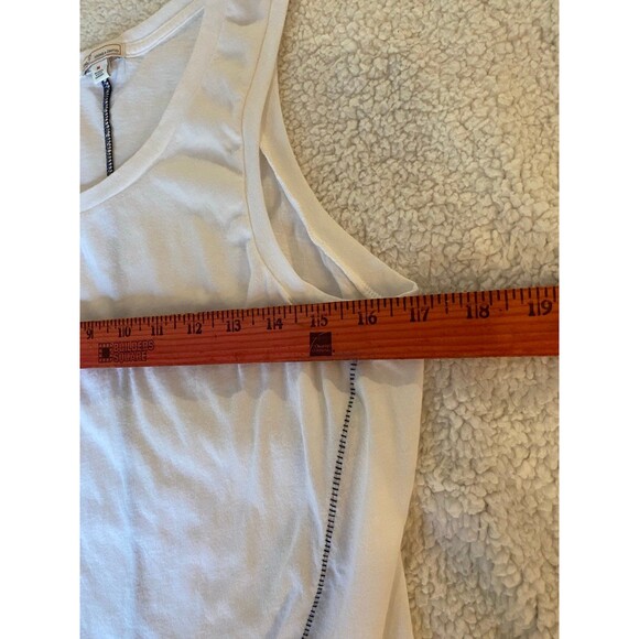Gap White w/ Navy Stitching Womans  Tank Top Size Medium Hi Low Hem Lightweight - Picture 7 of 8